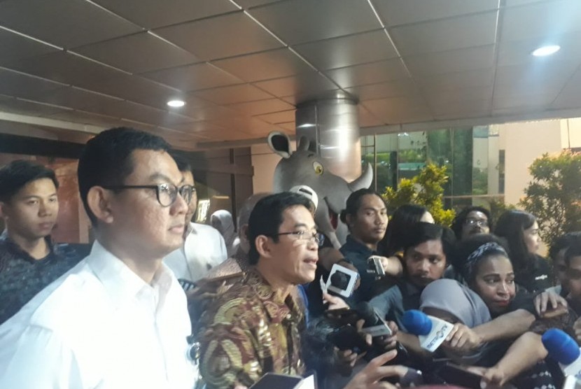 Dirut PLN Zulkifli Zaini usai RUPS di Kantor Kementerian BUMN, Jakarta, Senin (23/12).