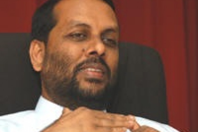 Sri Lanka's Disaster Management Minister Mahinda Amaraweera (File)