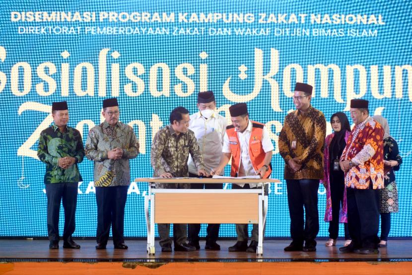 Diseminasi Program Kampung Zakat di Asrama Haji Pondok Gede, Jakarta, Kamis (24/11)