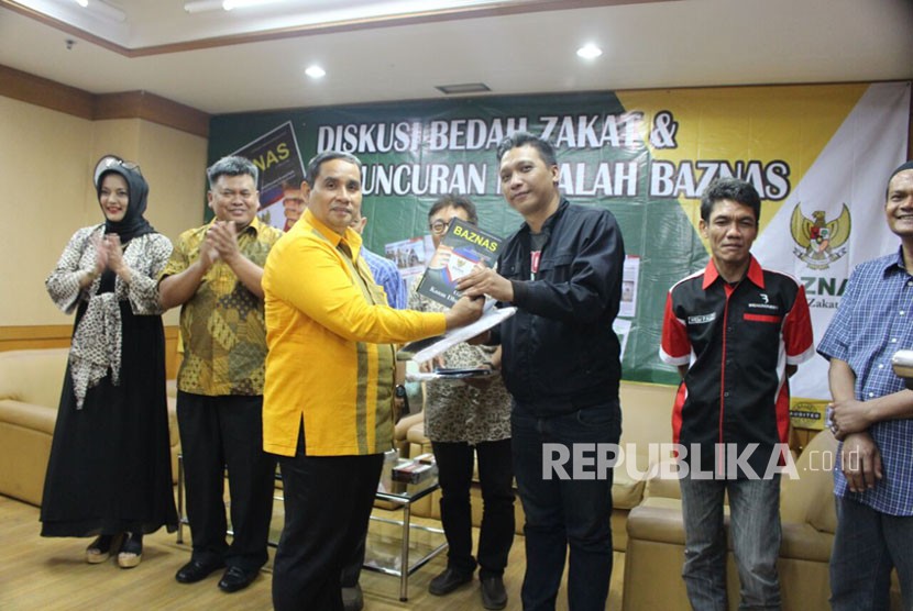 Diskusi Bedah Zakat dan Peluncuran Majalah BAZNAS di Kantor BAZNAS,  Jakarta, Rabu (22/11).