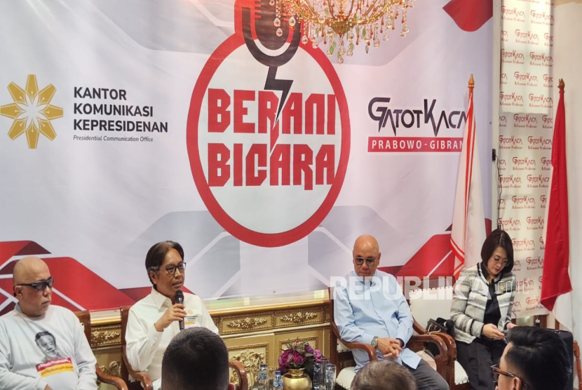 PCO Minta Relawan Prabowo-Gibran Bantu Jelaskan Program Pemerintah yang Dikritik