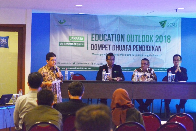 diskusi Education Outlook 2018 yang diselenggarakan oleh Dompet Dhuafa Pendidikan di Meeting Room IBIS Budget Menteng pada Rabu 20 Desember 2017.  