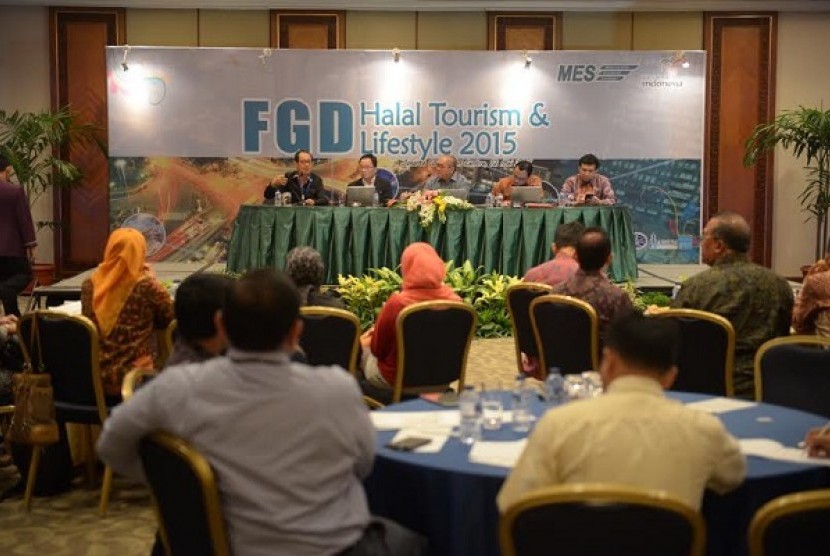 Diskusi Halal Tourism di JCC Senayan, Selasa (12/5)