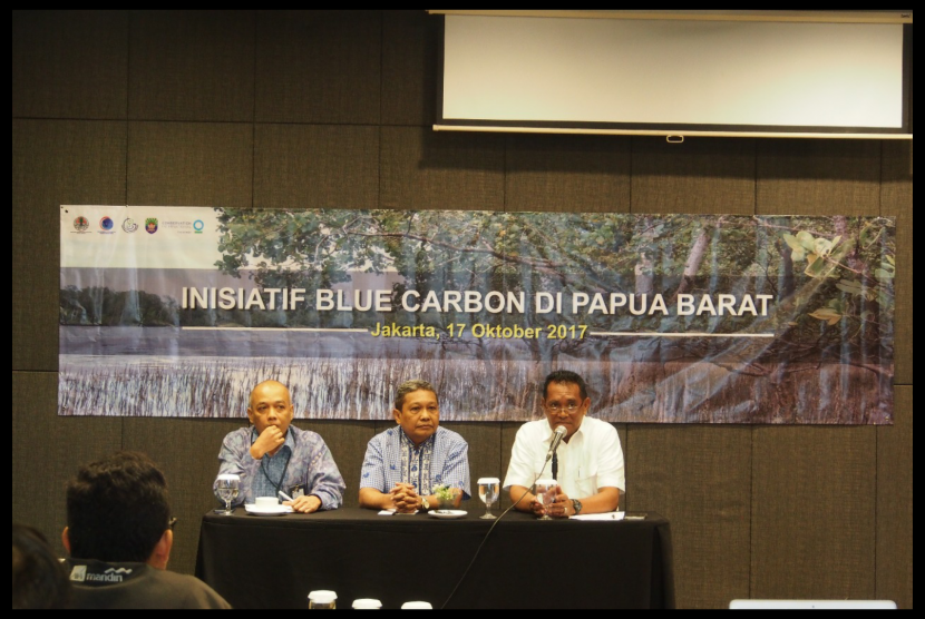 Diskusi media tentang blue carbon, Selasa (17/10).