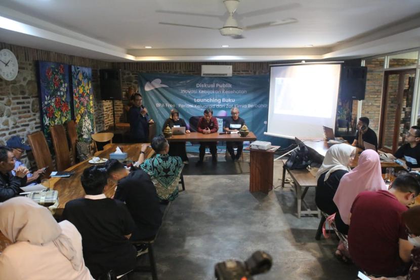 Diskusi publik BPA Free: Perisai Keluarga dari Bahan Kimia Berbahaya di Jakarta Selatan.