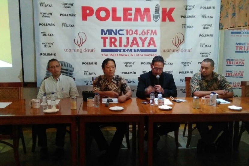Diskusi terkait keamananan data dalam registrasi kartu seluler prabayar, di Cikini, Jakarta Pusat, Sabtu (10/3). 