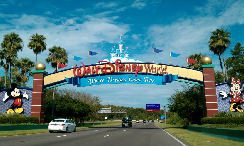Penggemar Disney menyampaikan reaksi beragam dari perubahan desain tersebut (Foto: Disney World Florida)