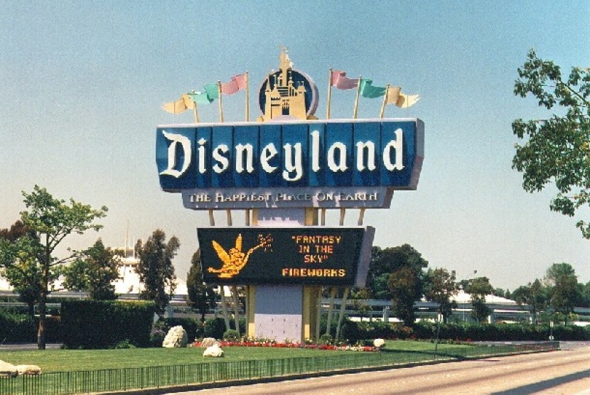 Disneyland Kalifornia ditutup menyusul pandemi corona.