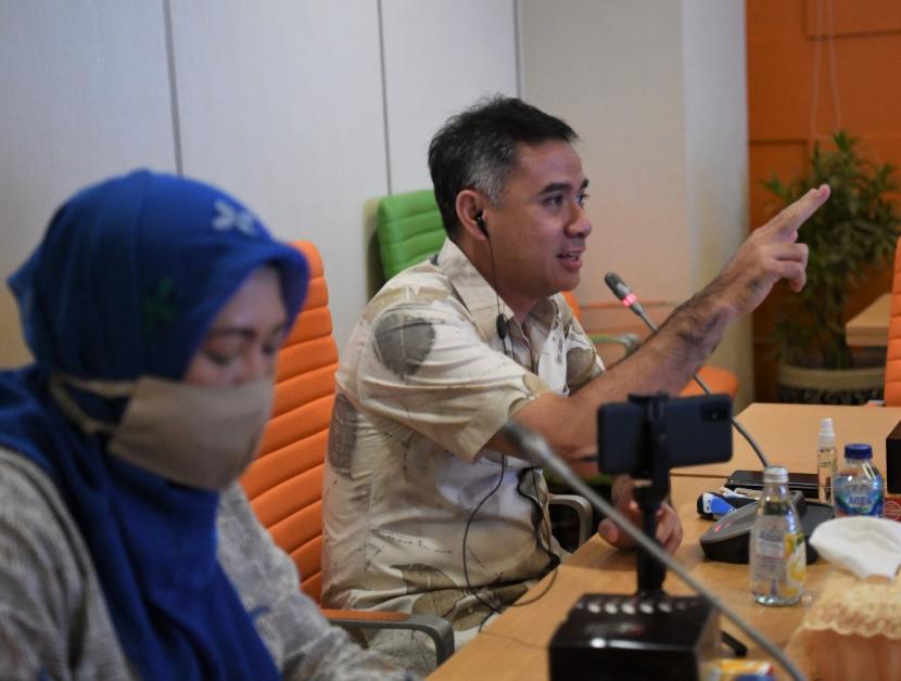 Ditektur Jenderal Pendidikan Vokasi Kemendikbud, Wikan Sakarinto saat melakukan sosialisasi kebijakan dengan wartawan, di Gedung E Kemendikbud, Selasa (15/12).
