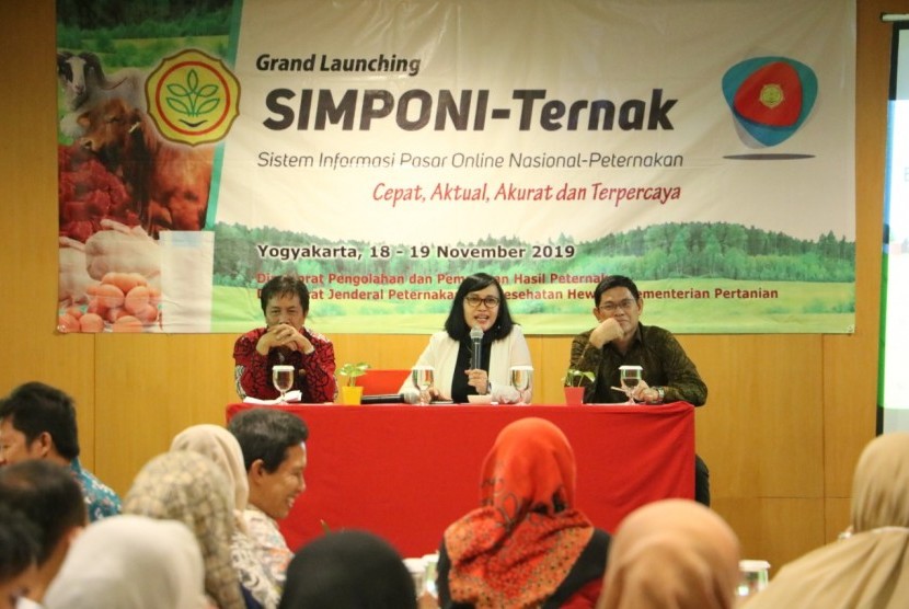 Ditjen PKH meluncurkan Sistem Informasi Pasar Online Nasional Peternakan, atau yang lebih dikenal dengan nama “SIMPONI-Ternak” di Yogyakarta, 19 November 2019.