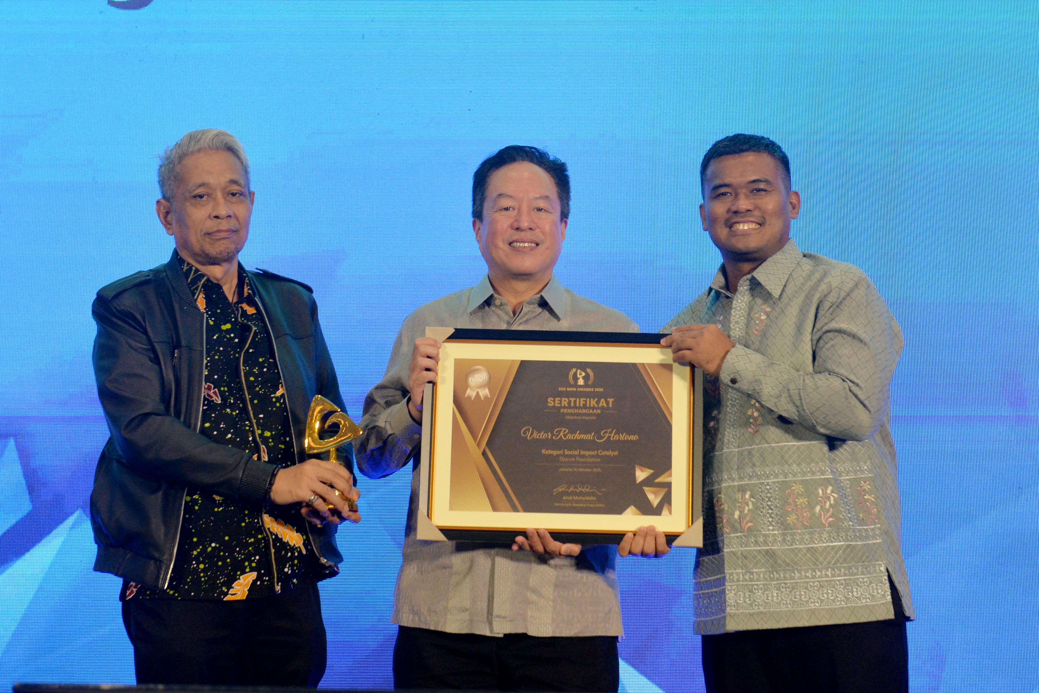 Republika Anugerahkan Djarum Foundation Penghargaan ESG Now 2025 untuk Dampak Sosial