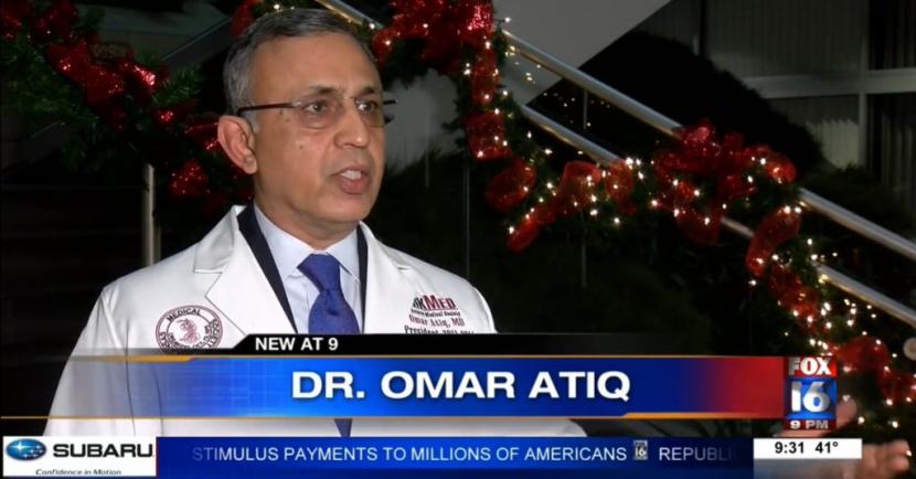 Dokter Muslim di AS Bebaskan Biaya 200 Pasien Kanker. Dokter Muslim di Arkansas, AS memutuskan membebaskan biaya 200 pasien kankernya saat malam tahun baru. 