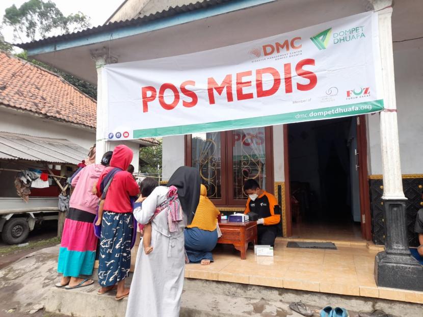 Dompet Dhuafa Buka Pos Medis Hingga Layanan Mobile Medis Gratis Bagi Penyintas Erupsi Gunung Semeru. 