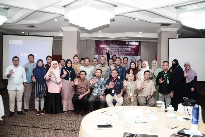  Dompet Dhuafa menginisiasi pertemuan dan Diskusi dengan Lembaga zakat – filantropi Indonesia untuk memajukan kesehatan masyarakat Indonesia dalam program Eliminasi TBC 2030 bertempat di Hotel Maharadja, Mampang, Jakarta, Rabu (18/12).