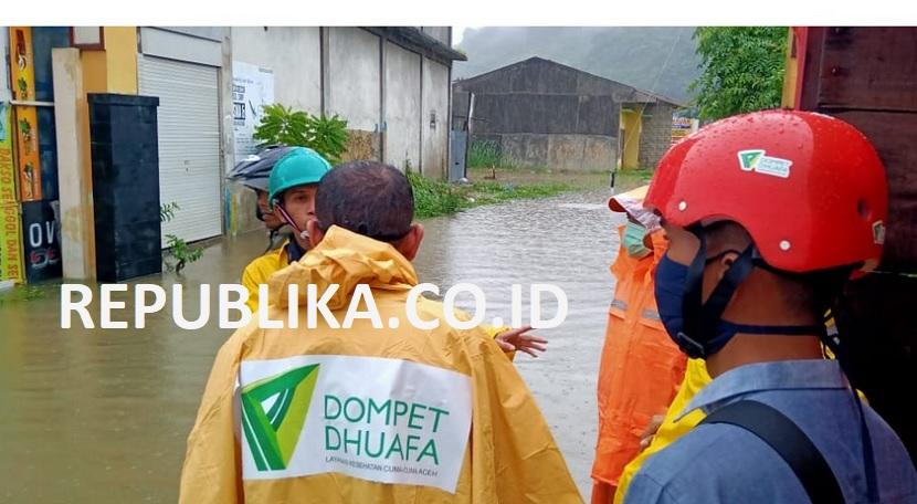 Dompet Dhuafa merespon cepat dengan memberikan bantuan kepada warga di sejumlah wilayah Provinsi Aceh yang menjadi korban banjir.