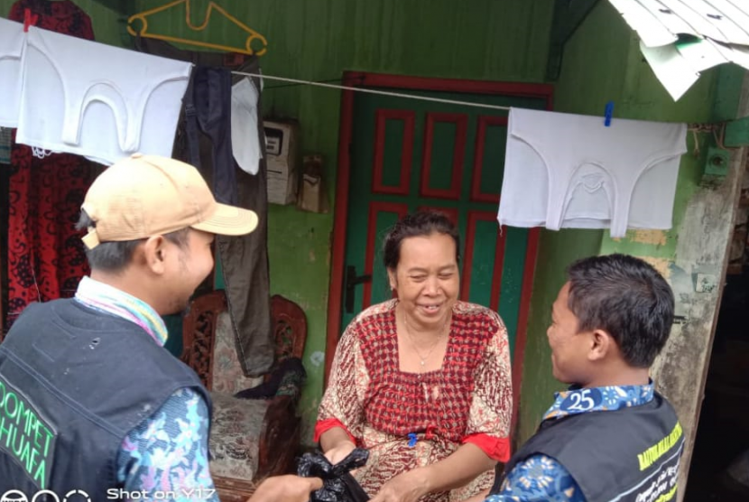 Dompet Dhuafa salurkan bantuan korban banjir di Jawa Tengah.
