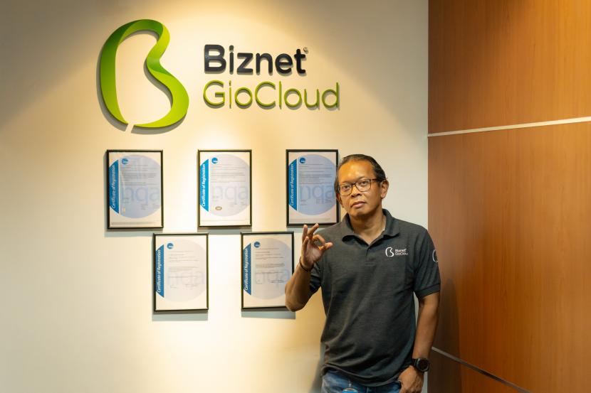 Dondy Bappedyanto, CEO Biznet Gio menyatakan keempat sertifikasi ini berhasil diraih berkat kerja sama yang solid dari tim Biznet Gio serta konsistensinya dalam memberikan layanan cloud dengan mutu terbaik kepada pelangganUMKM hingga korporasi.