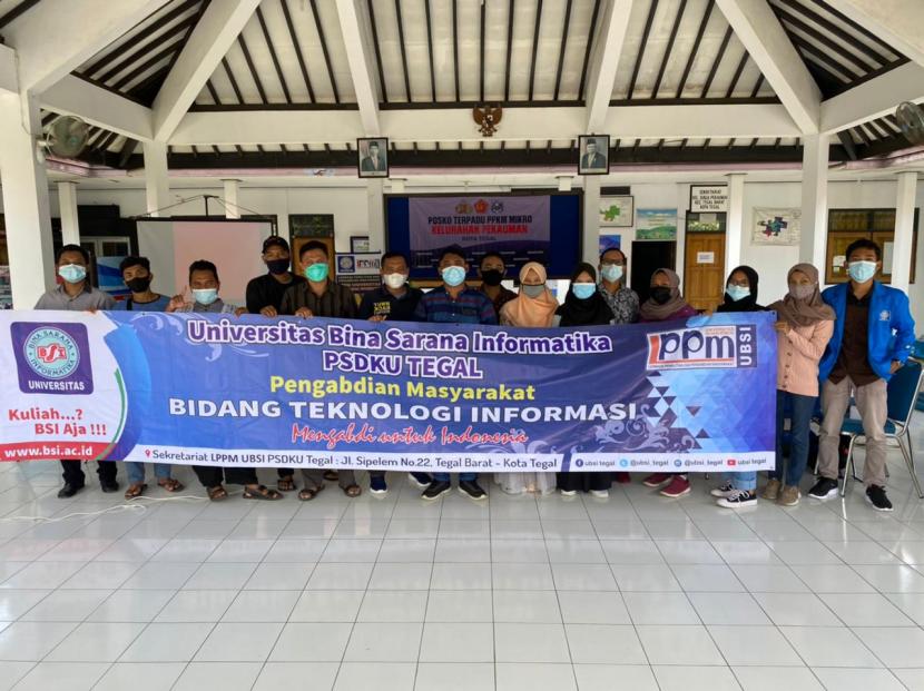 Dosen-dosen di Universitas BSI (Bina Sarana Informatika) Kampus Tegal mengadakan pelatihan pembuatan blog sebagai media informasi pada karang taruna.