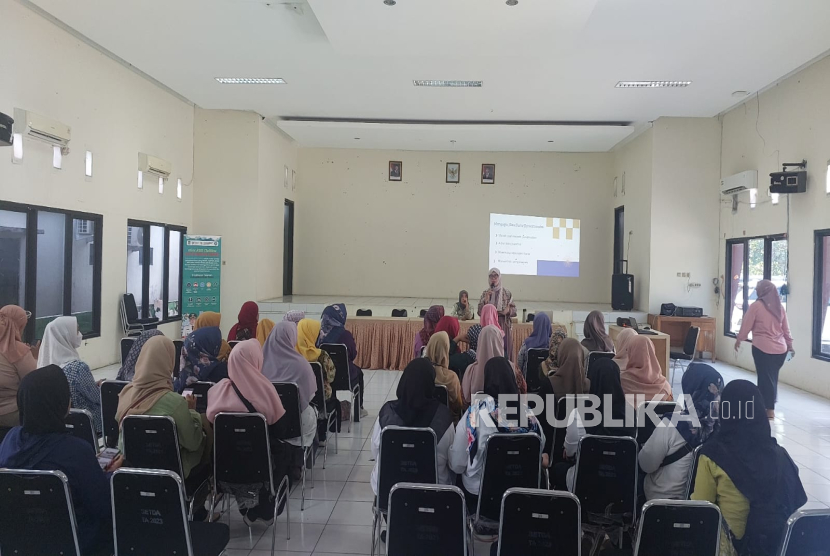 Dosen FEB UMJ Dorong Semangat Wirausaha di Kecamatan Bekasi