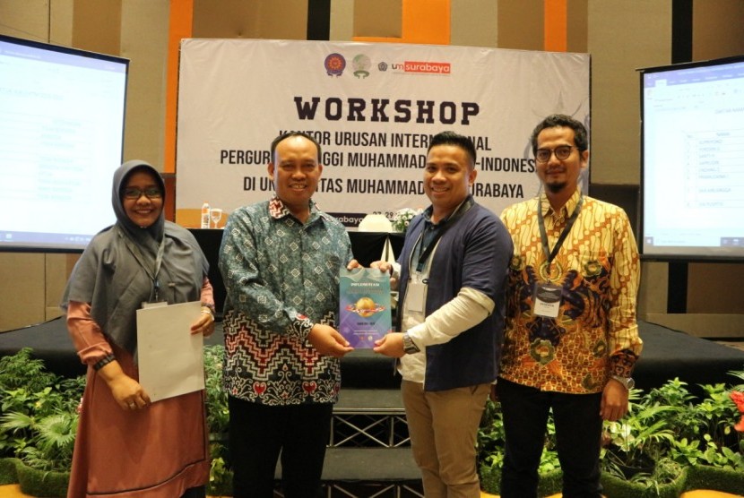  Dosen Fakultas Hukum Universitas Muhammadiyah Yogyakarta (FH UMY), Yordan Gunawan, terpilih menjadi ketua Asosiasi Kantor Urusan Internasional (ASKUI) Perguruan Tinggi Muhammadiyah dan 'Aisyiyah (PTMA) se-Indonesia periode 2019-2021.