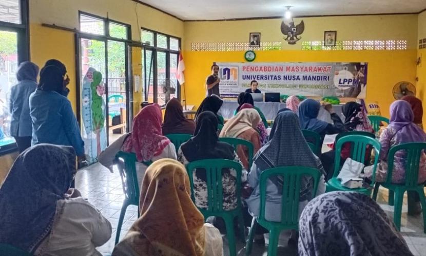 Dosen Kampus Digital Bisnis Universitas Nusa Mandiri (UNM) berhasil menggelar kegiatan pengabdian masyarakat berupa pelatihan pembuatan database menggunakan Microsoft Access.