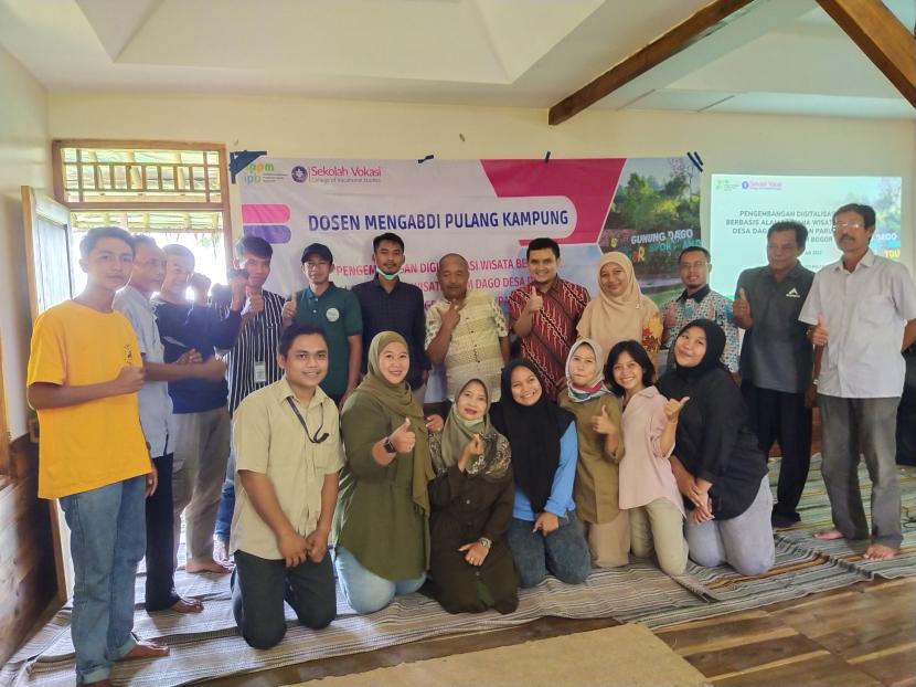 Dosen Pulang Kampung (Dospulkam)  IPB University merancang aplikasi wisata Gunung Dago, Kecamatan Parungpanjang, Kabupaten Bogor, Jawa Barat.