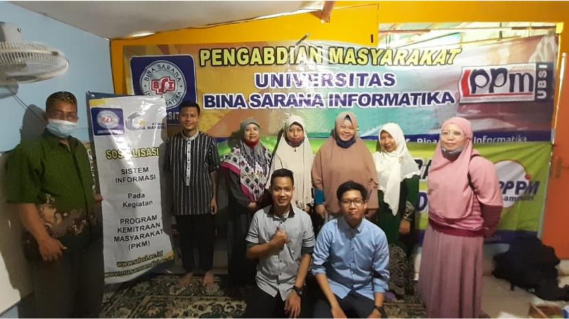 Dosen UBSI menggelarsSosialisasi website sistem informasi akademik Rumah Tahfizh  dan  TPQ Sakinah, Jakarta, Ahad  (28/6). 