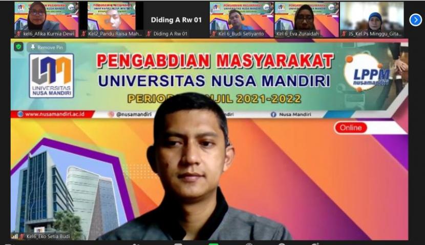 Dosen Universitas Nusa Mandiri (UNM) melaksanakan kegiatan pengabdian masyarakat berupa pelatihan pengelolaan  data  kade PKK di Kelurahan Ragunan, Jakarta Selatan.