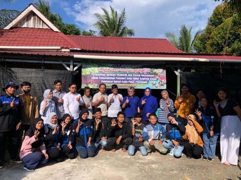 Dospulkam  IPB University  memberikan pelatihan aplikasi herbal dan RAS (recirculated aquaculture system) pada budidaya kepiting bakau di Tanjung Pinang, pertengahan Juni 2022.