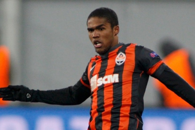 Douglas Costa