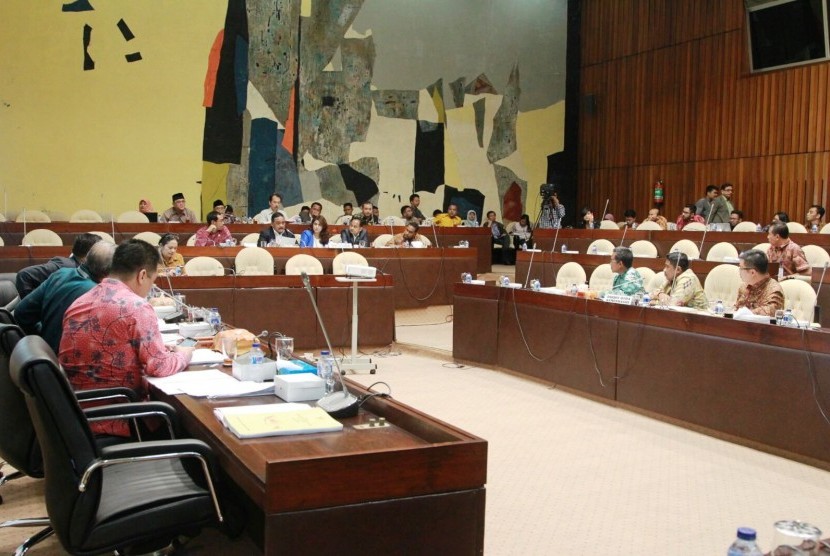 DPD, DPR dan Pemerintah bahas RPP Penataan daerah, di Kompleks Parlemen Senayan, Jakarta, Jumat (26/2)