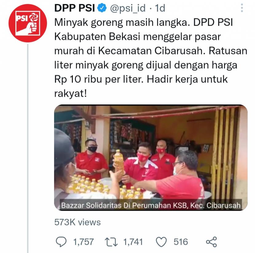 DPD PSI Kabupaten Bekasi menggelar bazar menjual ribuan liter dengan harga di bawah pasaran.