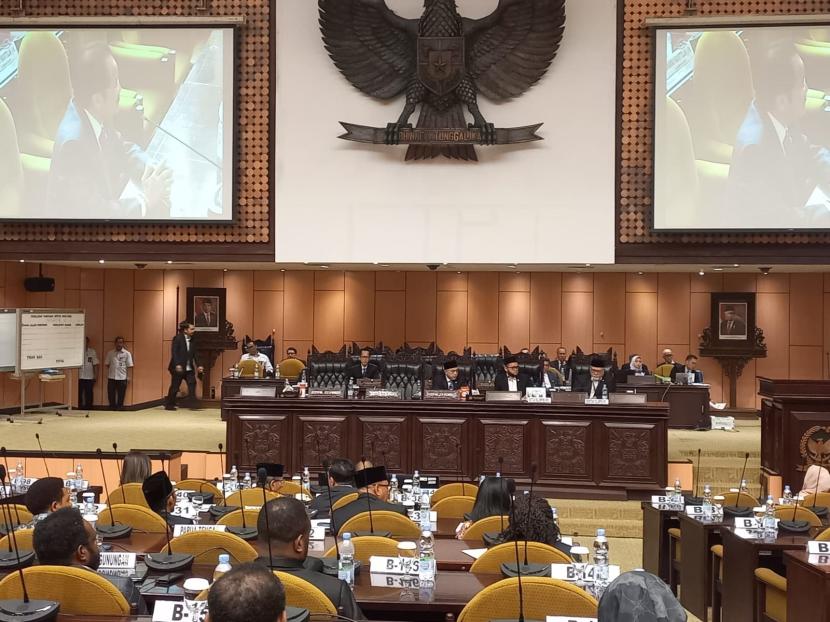 DPD RI melakukan sidang paripurna untuk menentukan pimpinan MPR dari yang mewakili kelompok DPD di Gedung Nusantara V, kompleks parlemen Senayan, Rabu (2/10/2024).