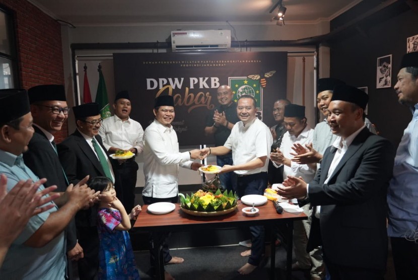 DPP PKB menetapkan lima tugas keumatan dan kemasyarakatan kepada anggota dewan baru. 