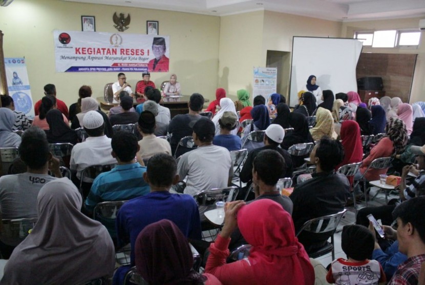 DPRD Jabar Siap Kawal SPP Gratis