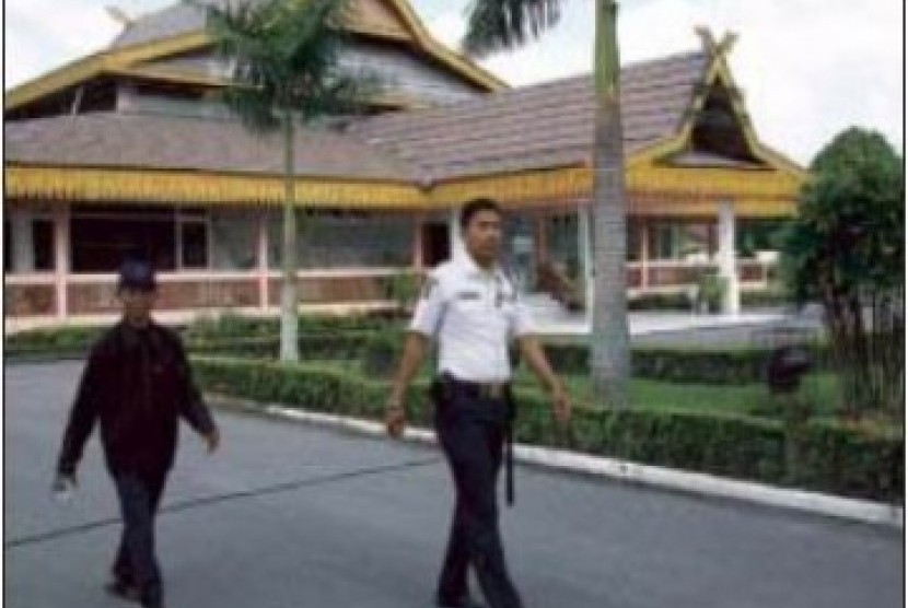 Aktivitas di Gedung DPRD Pekanbaru dibatasi pascadua orang anggota DPRD terkkonfirmasi positif Covid-19. Foto, Gedung DPRD Pekanbaru (ilustrasi)