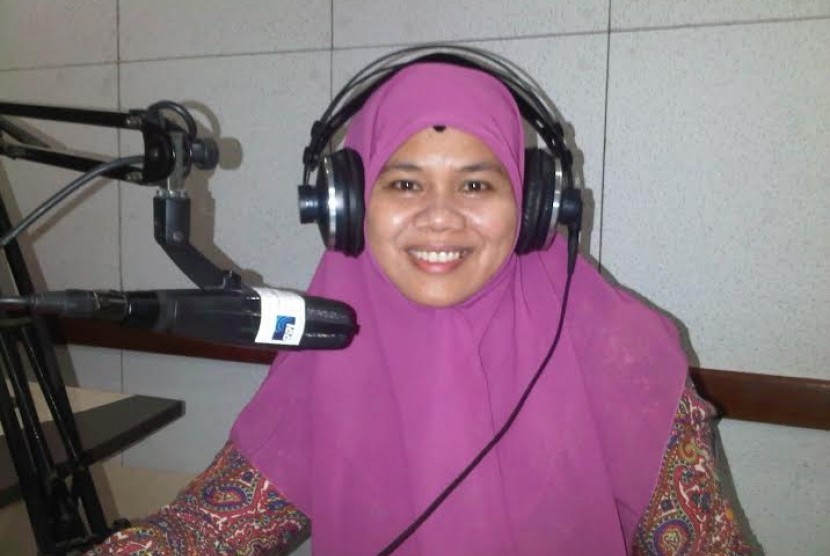 Dr. Megawati Simanjuntak, S.P. M.Si.
