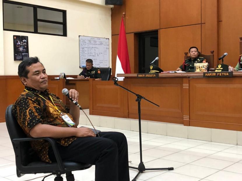 dr Muhamad Zaenuri Syamsu Hidayat yang dihadirkan saat memberikan keterangan sebagai saksi ahli dalam sidang kasus meninggalnya Handi Saputra dengant terdakwa Kolonel Infanteri Priyanto di Pengadilan Militer Tinggi II Jakarta, Jakarta Timur, Kamis (31/3). 