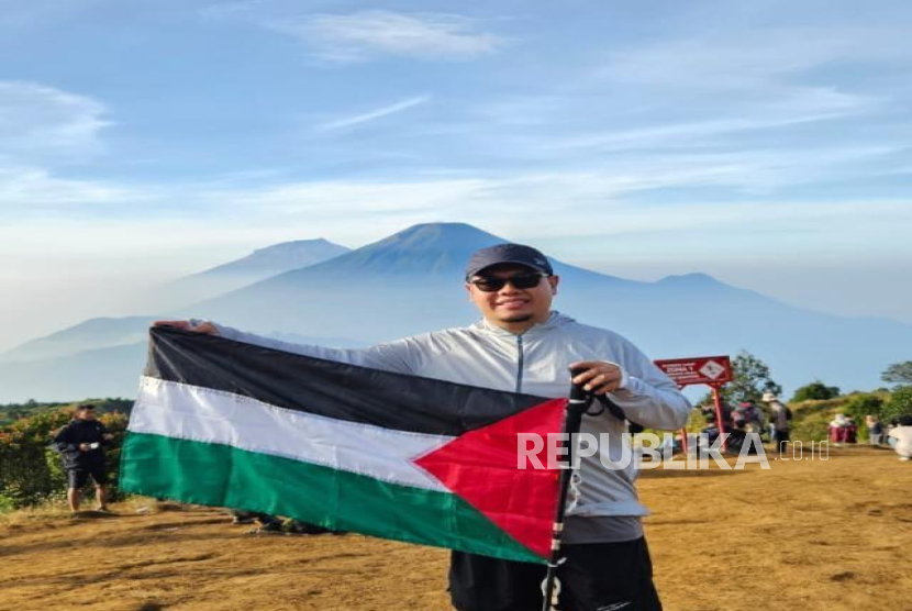 dr Wahyu Tomo