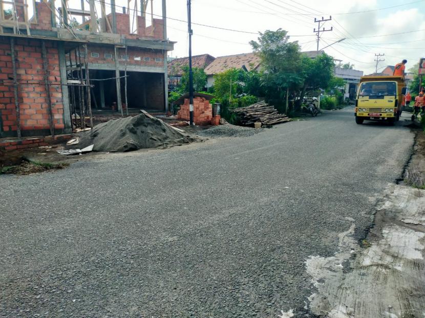 Drainase mampet di Ibu kota Kabupaten Muba khususnya di Kecamatan Sekayu yang beberapa waktu lalu membuat Pj Bupati Muba Drs Apriyadi MSi geram akhirnya telah diperbaiki dan ditindaklanjuti  OPD terkait.