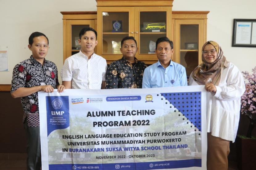 Dua alumni Pendidikan Bahasa Inggris (PBI) Universitas Muhammadiyah Purwokerto (UMP) berhasil menjadi pengajar di Buranakarn Suksa Witya School Thailand periode November 2022 hingga Oktober 2023