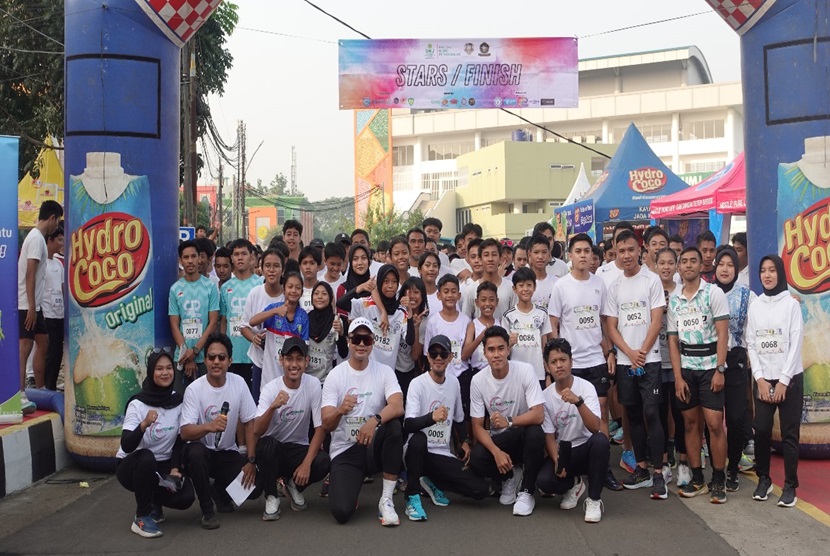 Dua Atlet Sepak Bola Indonesia yaitu Muhammad Ferrari dan Salman Al-Farid ikut meriahkan kegiatan Colour Run yang diselenggarakan oleh Himpunan Mahasiswa Program Studi Pendidikan Olahraga Fakultas Ilmu Pendidikan Universitas Muhammadiyah Jakarta (HIMAPOR FIP UMJ), Sabtu (18/5/2024).