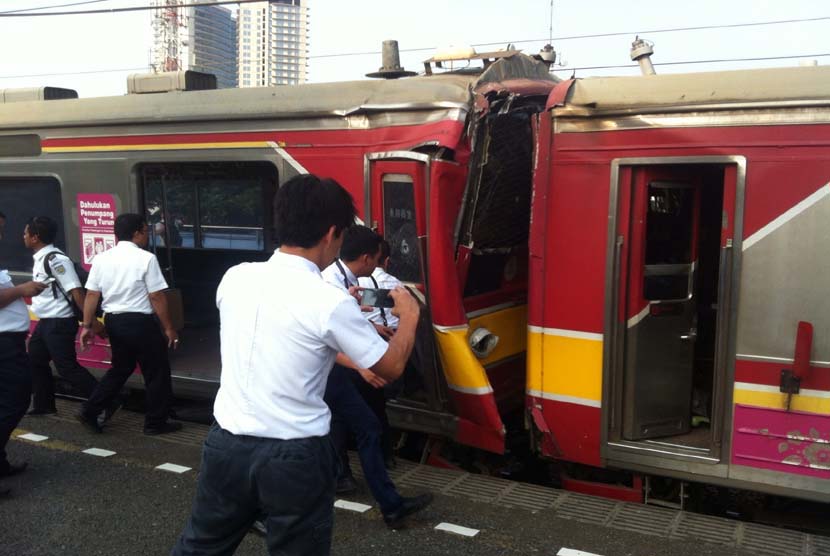 Dua KRL tabrakan di Stasiun Djuanda, Jakarta, Rabu (23/9)