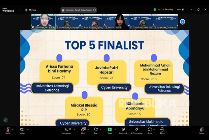 Dua mahasiswa Cyber University masuk dalam lima top finalis kompetisi bahasa Inggris, ECTION 2.0 .