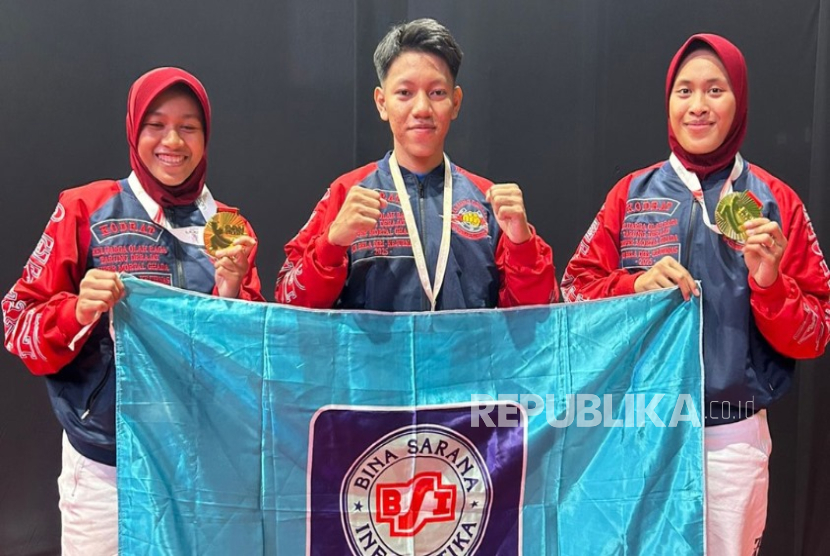 Emas untuk UBSI Kampus Pontianak! Mahasiswa Informatika Sabet Juara di PON Beladiri 2025