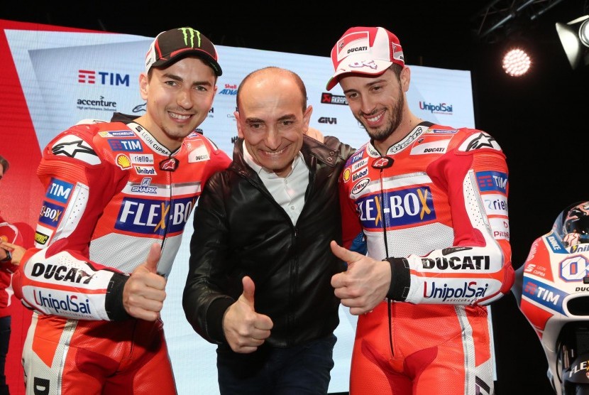Dua pembalap Ducati, Jorge Lorenzo (kiri) dan Andrea Dovizioso (kanan).