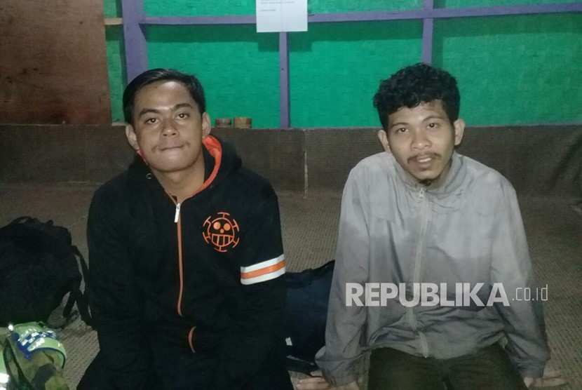  Dua pendaki yang dikabarkan tersesat di Gunung Salak, Bogor, atas nama Dimas Ramadhan (21 tahun)  dan Mardiansyah (22 tahun), sudah ditemukan masyarakat setempat pada Sabtu (3/3) sekitar pukul 21.00 WIB. Mereka ditemukan pasca dilaporkan menghilang di hari yang sama pukul 18.45 WIB. 