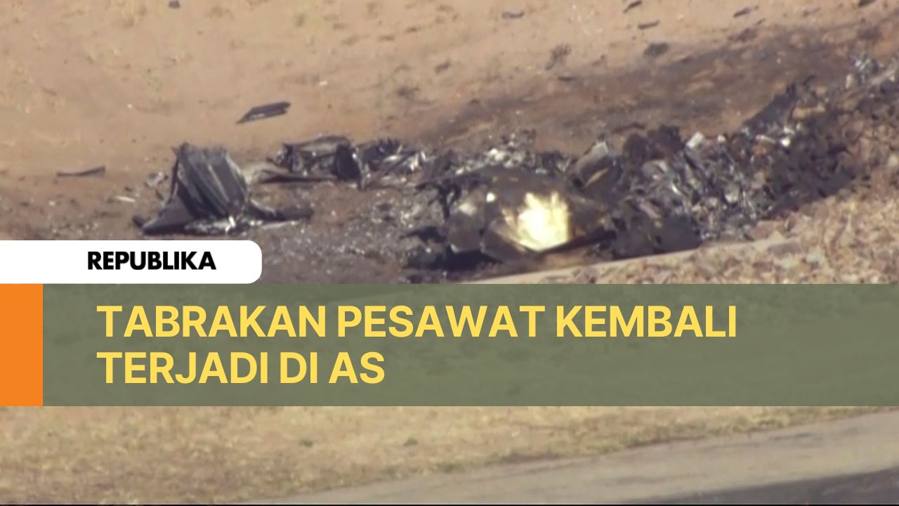 Dua pesawat kecil bertabrakan di udara, di Arizona selatan.