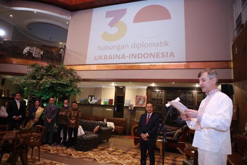 Dubes Ukraina untuk Indonesia, Vasyl Hamianin berharap invasi Rusia ke negaranya berakhir sebelum perhelatan Konferensi Tingkat Tinggi (KTT) G20, di Bali