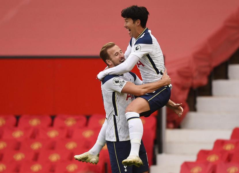 Duet penyerang Tottenham Hotspur, Harry Kane (kiri) dan Son Heung-min.